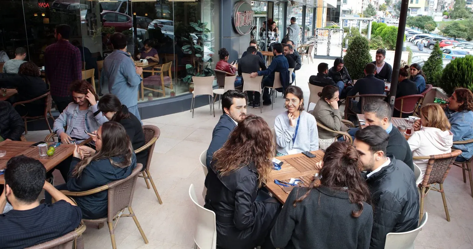Midday Café Restoran