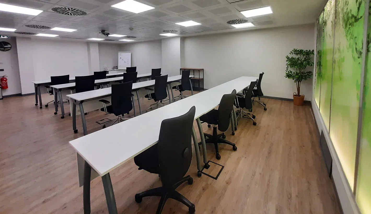 KUVARS Salonu